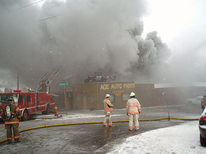 Fire on Ace Auto Parts